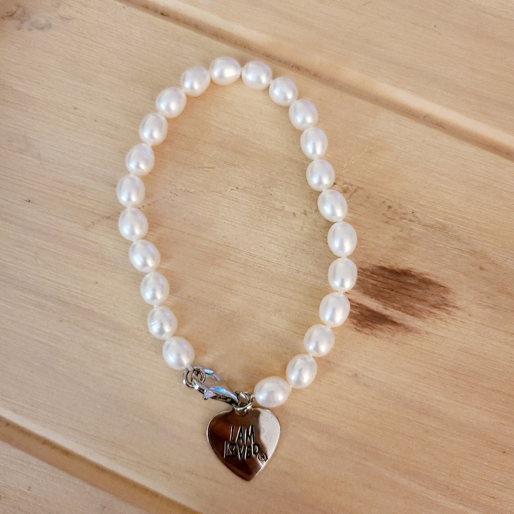 Freshwater pearl bracelet